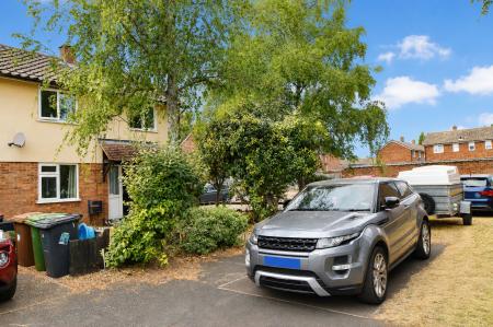 2 bedroom End of terrace house to let in Maltby Close, Wittering, PE8