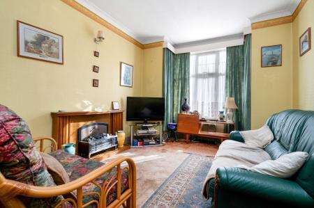 3 bedroom End of terrace house for sale in Queen Street, Stamford, PE9