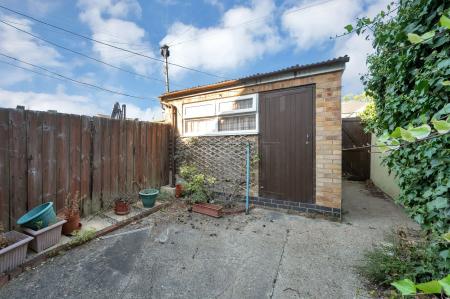 3 bedroom End of terrace house for sale in Queen Street, Stamford, PE9