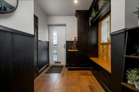 4 bedroom End of terrace house for sale in Worcester Crescent, Stamford, PE9