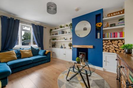 4 bedroom End of terrace house for sale in Worcester Crescent, Stamford, PE9
