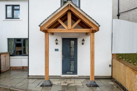 4 bedroom End of terrace house for sale in Worcester Crescent, Stamford, PE9