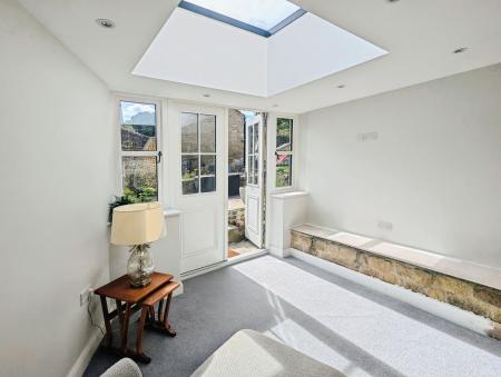 3 bedroom Cottage to let in School Road, Barnack, PE9