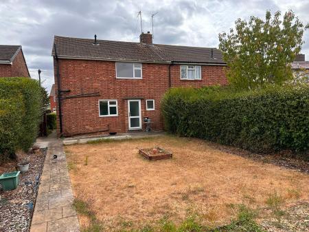 3 bedroom Semi-detached house to let in Willoughby Road, Stamford, PE9