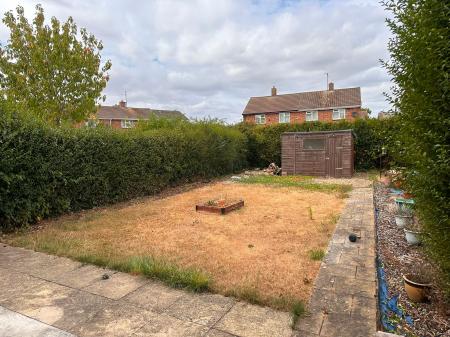 3 bedroom Semi-detached house to let in Willoughby Road, Stamford, PE9
