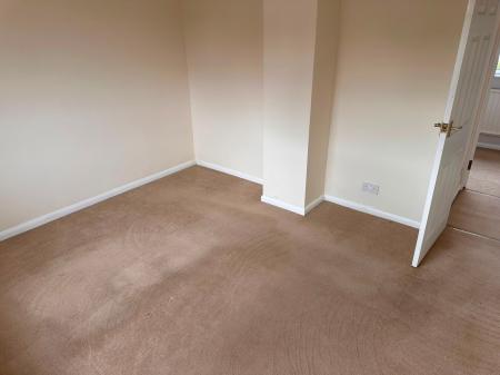 3 bedroom Semi-detached house to let in Willoughby Road, Stamford, PE9