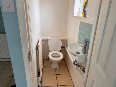 3 bedroom Semi-detached house to let in Willoughby Road, Stamford, PE9