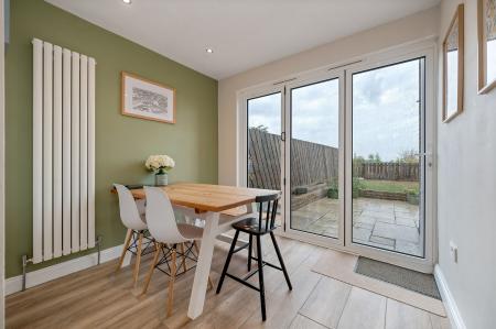 3 bedroom Semi-detached house for sale in Airedale Road, Stamford, PE9