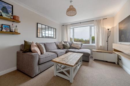 3 bedroom Semi-detached house for sale in Airedale Road, Stamford, PE9