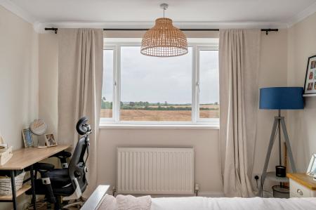 3 bedroom Semi-detached house for sale in Airedale Road, Stamford, PE9
