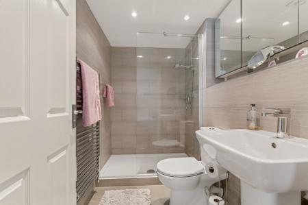 2 bedroom Maisonette for sale in Wharf Road, Stamford, PE9