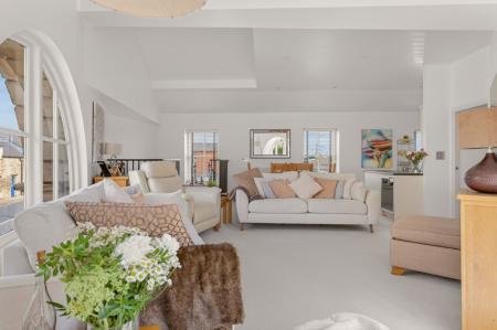 2 bedroom Maisonette for sale in Wharf Road, Stamford, PE9