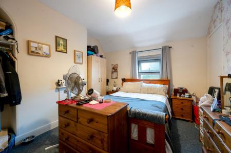 3 bedroom Terraced House for sale in Stamford Road, Easton On The Hill, PE9