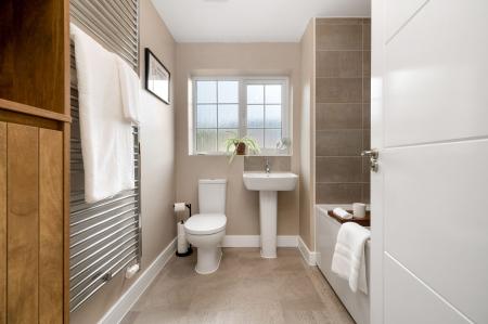 3 bedroom Semi-detached house for sale in Sovereign Way, Stamford, PE9