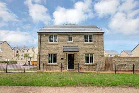 Sovereign Way, Stamford, PE9