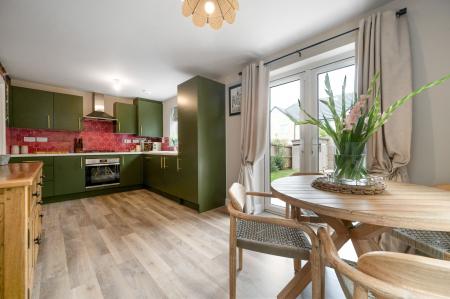 3 bedroom Semi-detached house for sale in Sovereign Way, Stamford, PE9