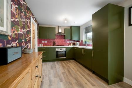 3 bedroom Semi-detached house for sale in Sovereign Way, Stamford, PE9