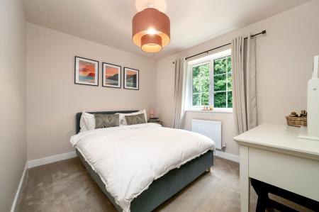 3 bedroom Semi-detached house for sale in Sovereign Way, Stamford, PE9