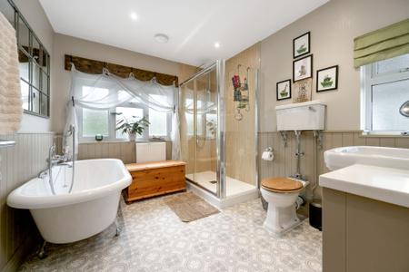 2 bedroom End of terrace house for sale in Big Green, Warmington, PE8