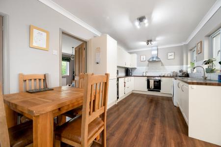 2 bedroom End of terrace house for sale in Big Green, Warmington, PE8