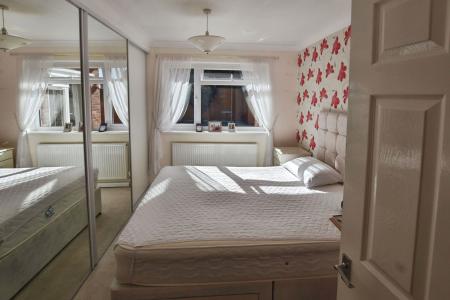 2 bedroom Semi-detached bungalow for sale in Emmanuel Road, Stamford, PE9