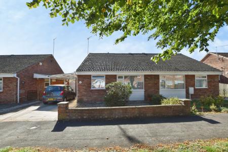 2 bedroom Semi-detached bungalow for sale in Emmanuel Road, Stamford, PE9