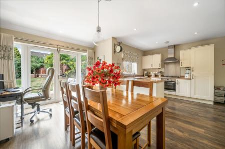 4 bedroom Detached house for sale in Oak Lane, Kings Cliffe, PE8