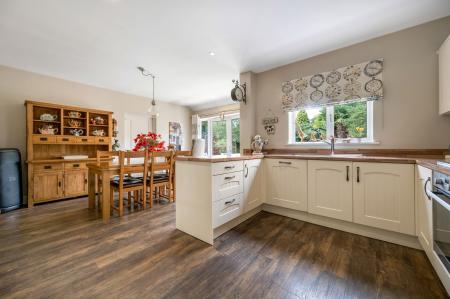 4 bedroom Detached house for sale in Oak Lane, Kings Cliffe, PE8
