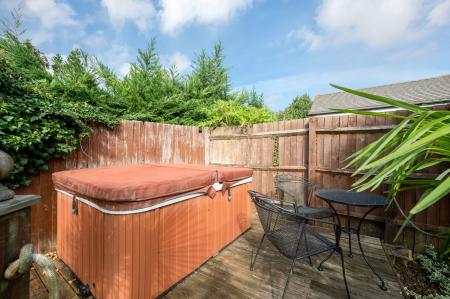 4 bedroom Detached house for sale in Oak Lane, Kings Cliffe, PE8