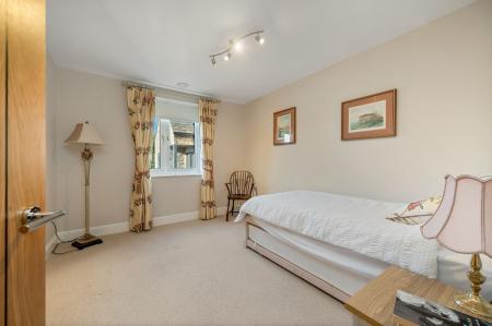 2 bedroom Flat for sale in Stukeley Court, Stamford, PE9