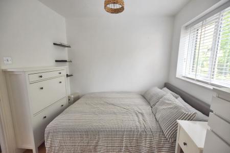 1 bedroom Flat to let in Phillips Court, Stamford, PE9