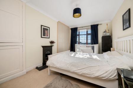 3 bedroom Semi-detached house for sale in Vine Cottage, Stamford