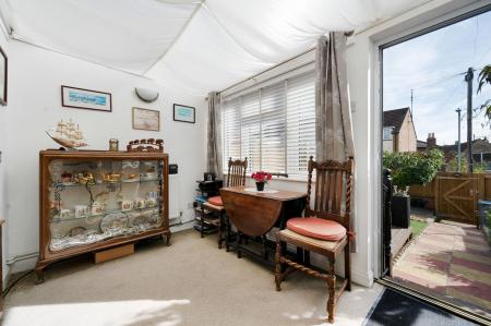 2 bedroom Terraced House for sale in East Street, Stamford, PE9