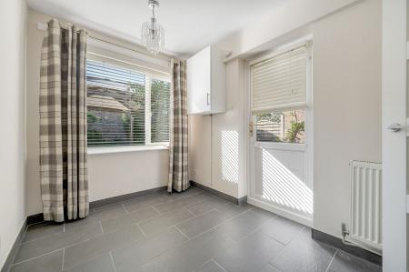 3 bedroom Semi-detached house for sale in Lindsey Road, Uffington, PE9