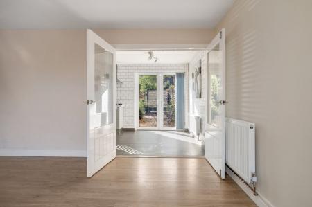 3 bedroom Semi-detached house for sale in Lindsey Road, Uffington, PE9