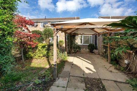 3 bedroom Semi-detached house for sale in Lindsey Road, Uffington, PE9
