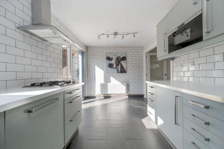 3 bedroom Semi-detached house for sale in Lindsey Road, Uffington, PE9