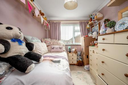 3 bedroom Semi-detached house for sale in Melrose Close, Stamford, PE9