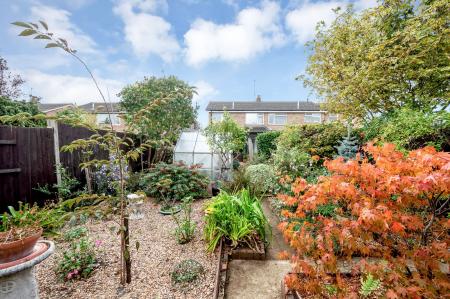 3 bedroom Semi-detached house for sale in Melrose Close, Stamford, PE9
