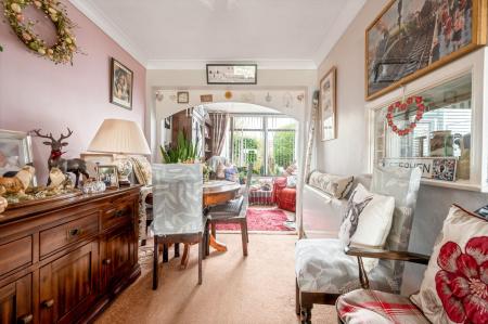3 bedroom Semi-detached house for sale in Melrose Close, Stamford, PE9