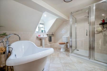 3 bedroom Cottage for sale in The Square, Barnack, PE9
