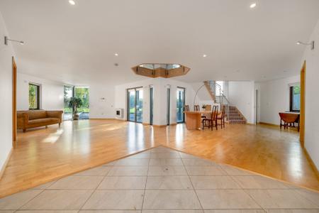 4 bedroom Detached house for sale in Big Green, Warmington, PE8