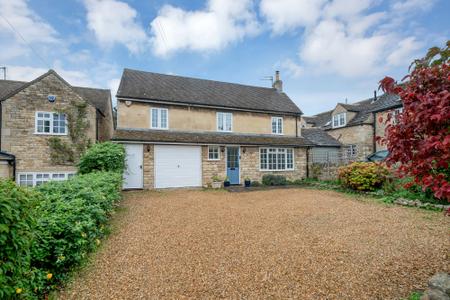 4 bedroom Detached house for sale in Aldgate, Ketton, PE9