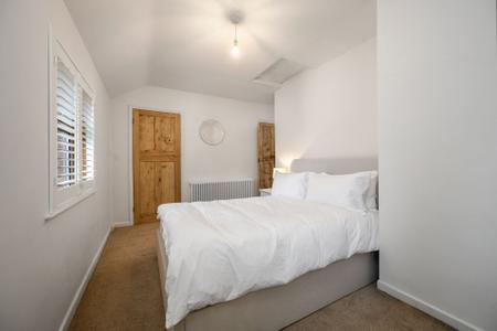 2 bedroom House for sale in Ryhall Road, Stamford, PE9