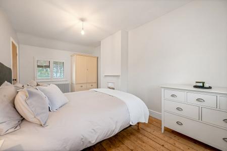 2 bedroom House for sale in Ryhall Road, Stamford, PE9