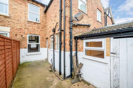 2 bedroom Terraced House for sale in Queen Street, Stamford, PE9