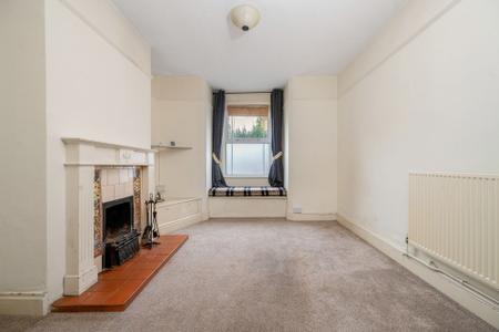 2 bedroom Terraced House for sale in Queen Street, Stamford, PE9