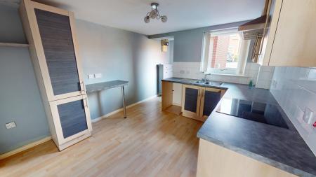 2 bedroom Ground floor flat for sale in Bucknall Old Road, Hanley, Stoke-on-Trent, ST1