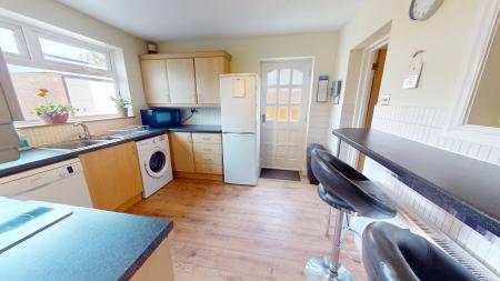 3 bedroom Semi-detached house for sale in Cannock Road, Westcroft, Wolverhampton, WV10