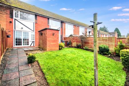 3 bedroom Town house for sale in Flaxman Close, Barlaston, Stoke-on-Trent, ST12